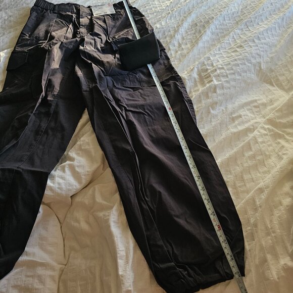 Uniqlo Easy Cargo Pants - 2024 - Black - Sz S - NWT - Picture 12 of 15